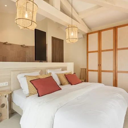Maison Cerramica Gulf St Tropez Villa