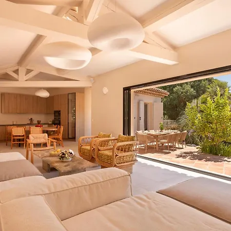 빌라 Maison Cerramica Gulf St Tropez 그리모